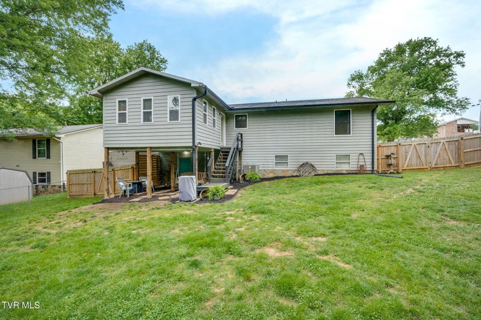Photo #30: 107 Summerview Court