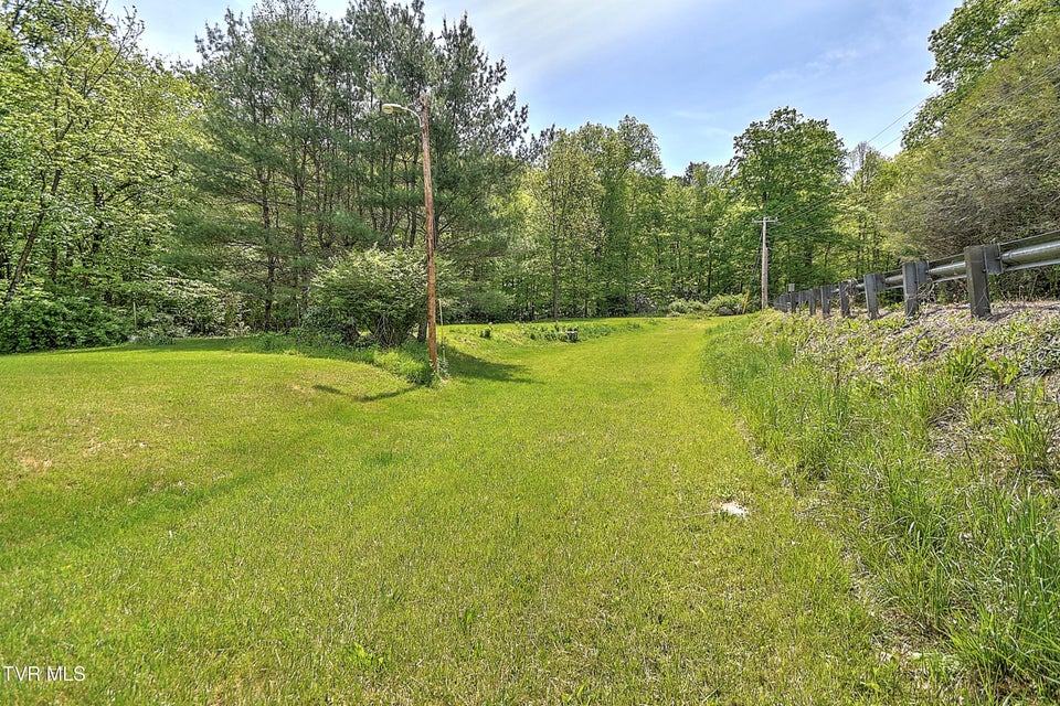 Photo #4: 275 Tiger Creek Road