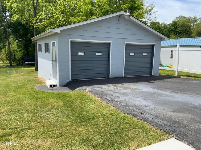 Photo #7: 1300 Holston Drive
