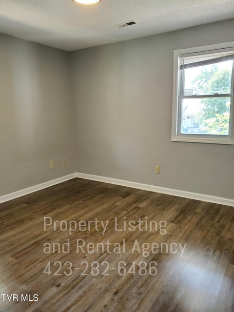 Photo #6: 510 Lamont Street