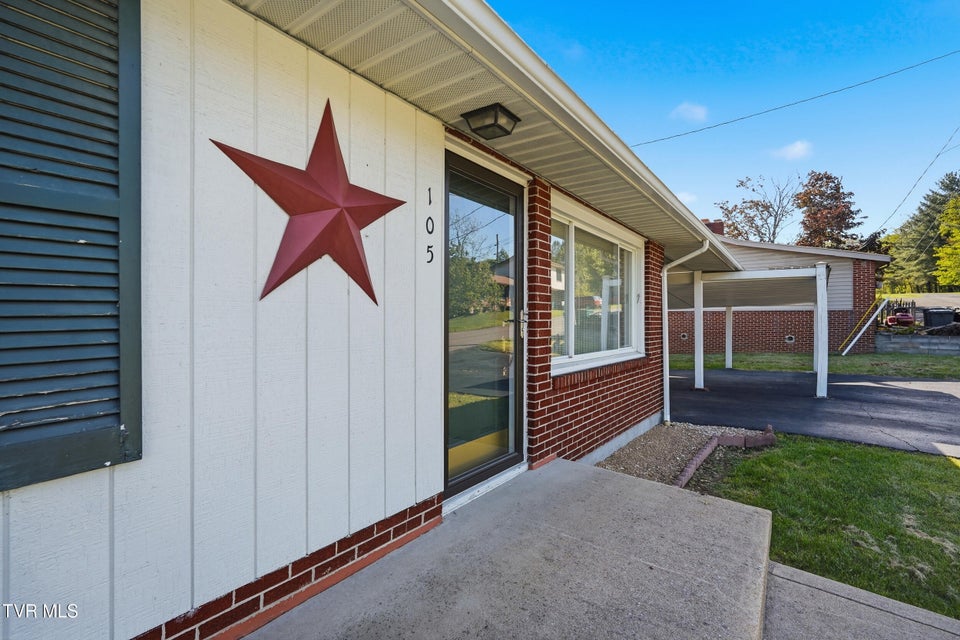 Photo #5: 105 Western Hills Avenue