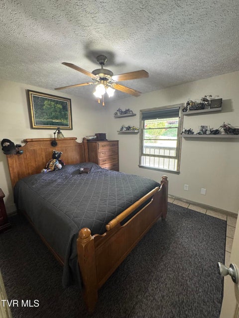Photo #16: 727 Fleetwood Avenue