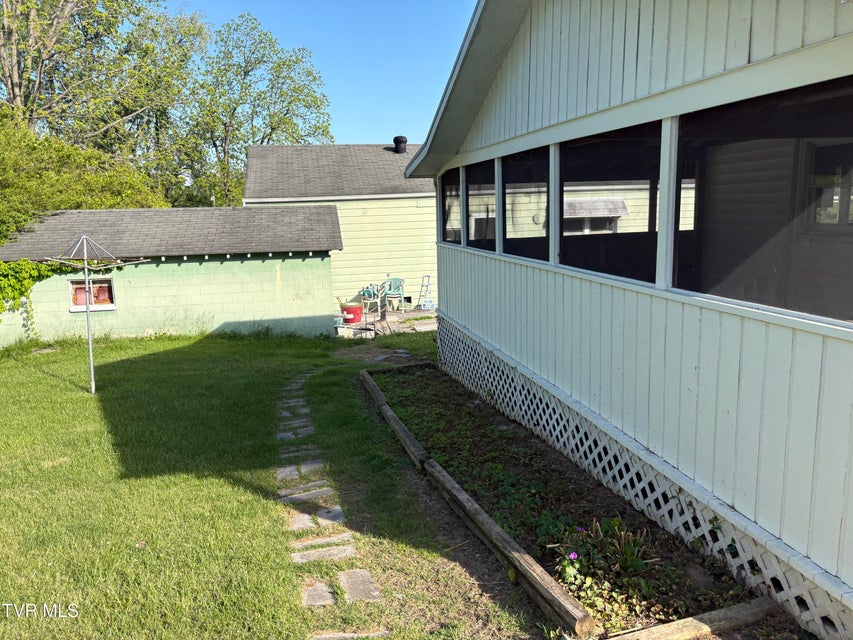 Photo #3: 569 Vance Street