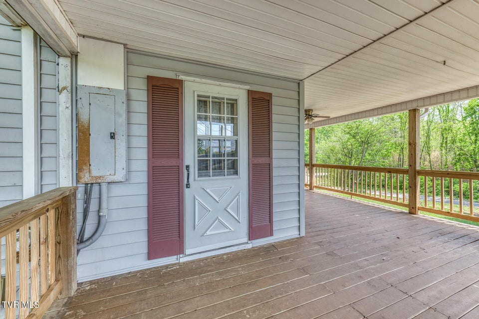 Photo #10: 16905 Kingsport Highway