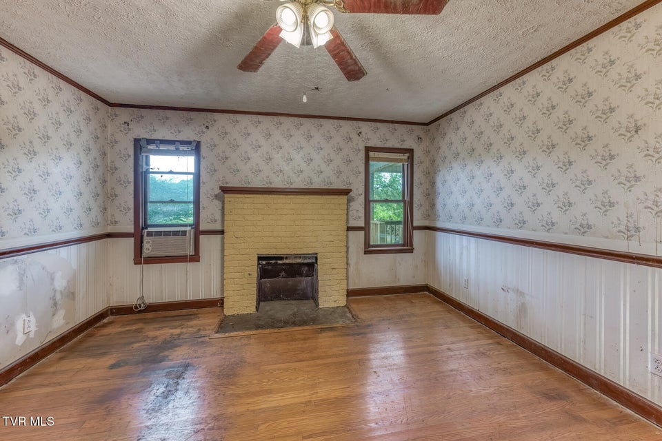 Photo #23: 16905 Kingsport Highway