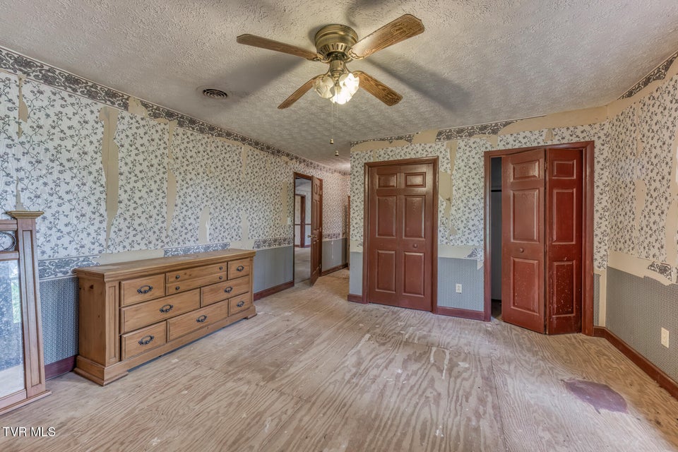 Photo #31: 16905 Kingsport Highway