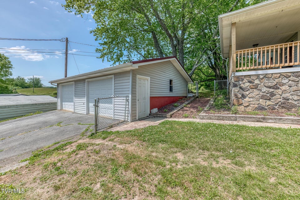 Photo #70: 16905 Kingsport Highway
