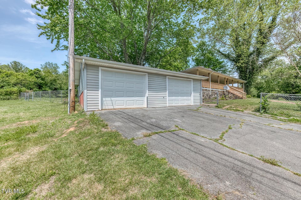 Photo #72: 16905 Kingsport Highway