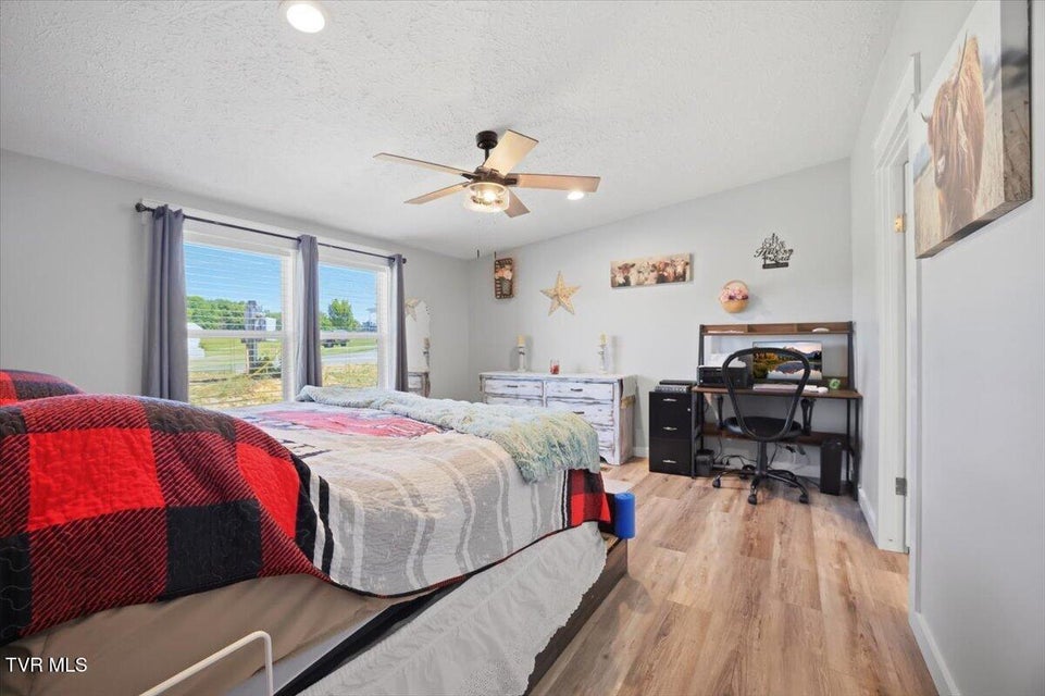 Photo #18: 1273 Greenbriar Road