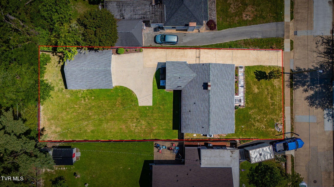 Photo #35: 2229 Cypress Street