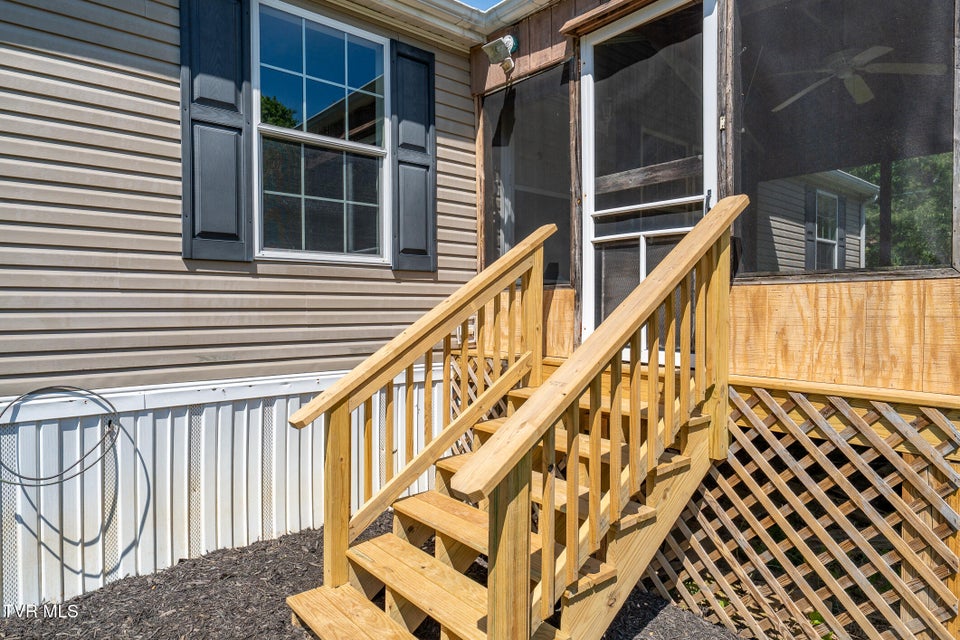 Photo #6: 239 Morley Street