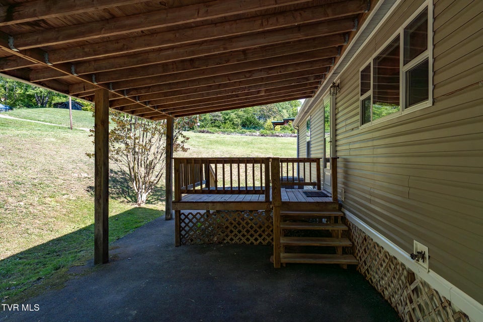 Photo #14: 239 Morley Street