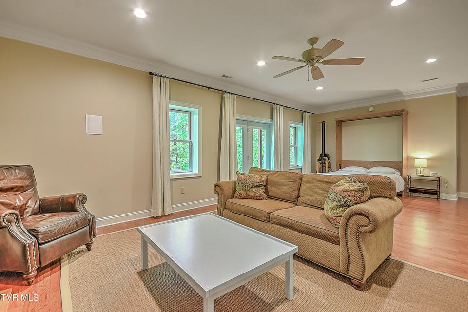 Photo #52: 421 Arrowhead Drive