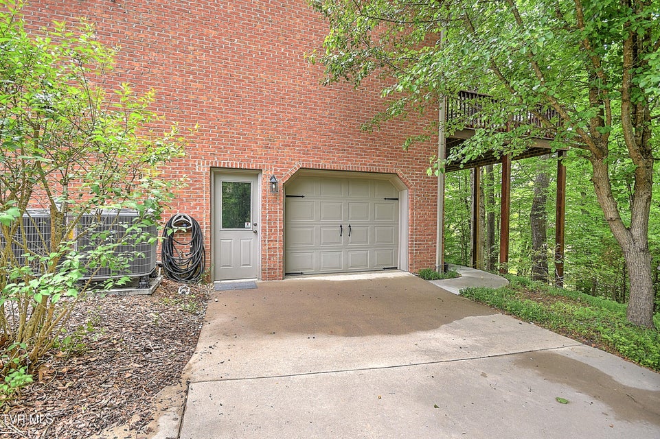 Photo #73: 421 Arrowhead Drive
