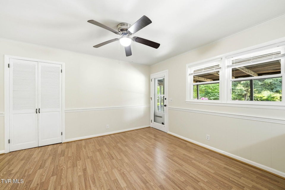 Photo #8: 808 Chippendale Road