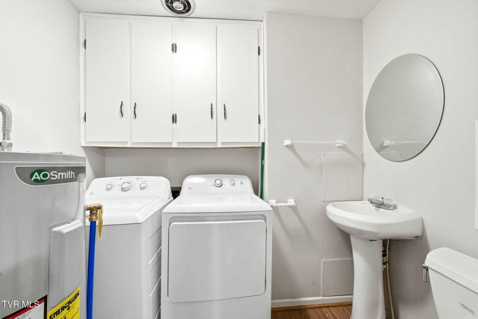 Photo #9: 808 Chippendale Road