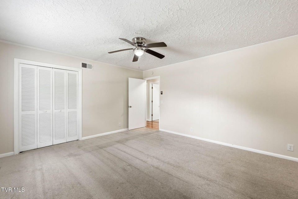 Photo #11: 808 Chippendale Road