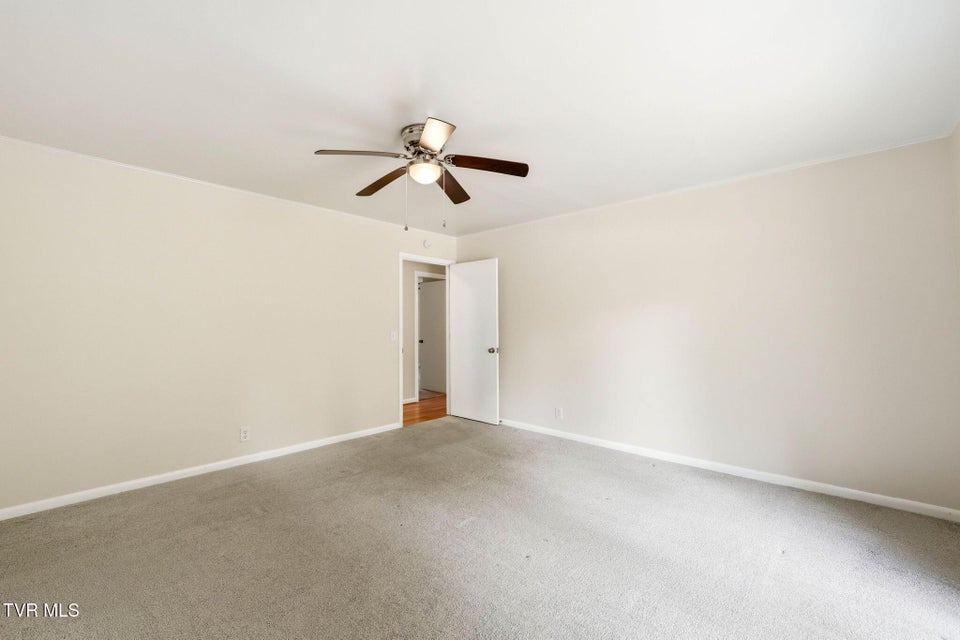 Photo #13: 808 Chippendale Road