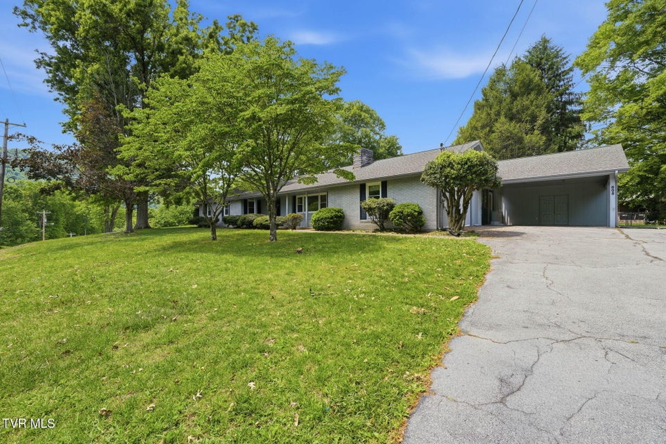 Photo #2: 808 Chippendale Road