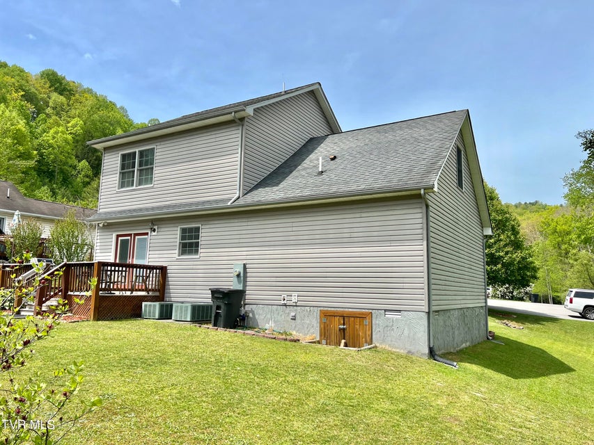 Photo #7: 449 Mulberry Lane