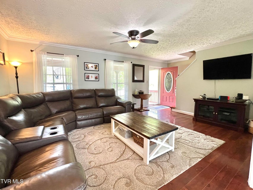 Photo #18: 449 Mulberry Lane