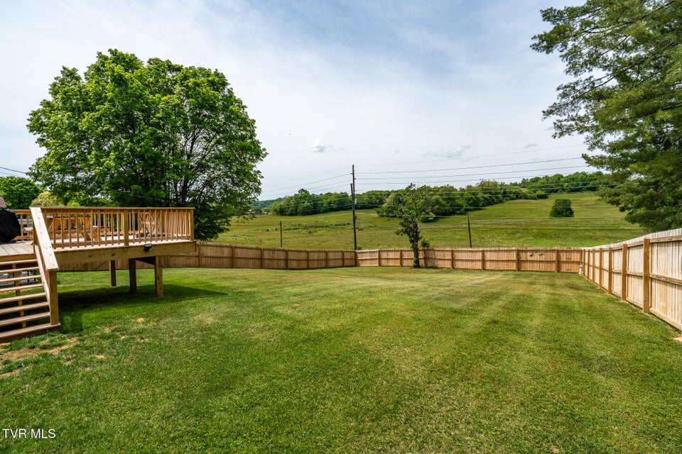 Photo #38: 253 Fairford Lane