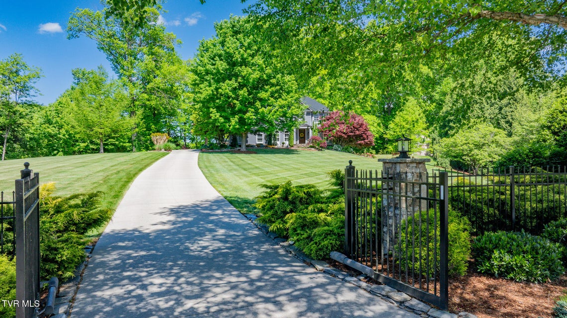 Photo #73: 233 Patrick Henry Circle