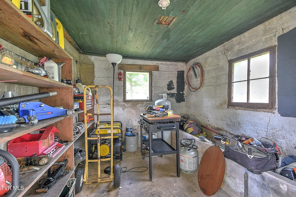 Photo #35: 2927 Hilton Road