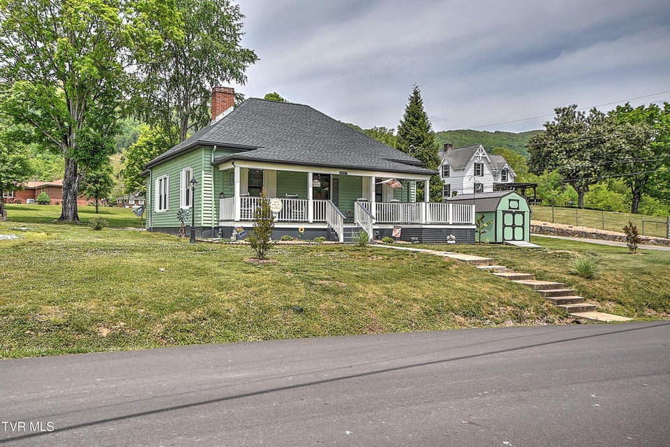 Photo #7: 2927 Hilton Road