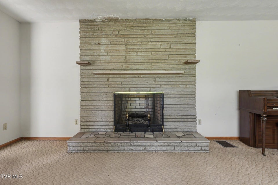 Photo #13: 1811 Moore Avenue