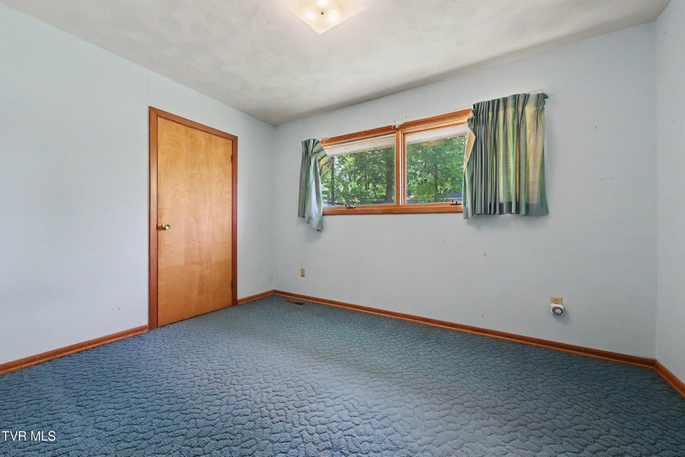 Photo #25: 1811 Moore Avenue