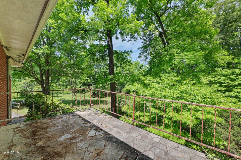 Photo #43: 1811 Moore Avenue