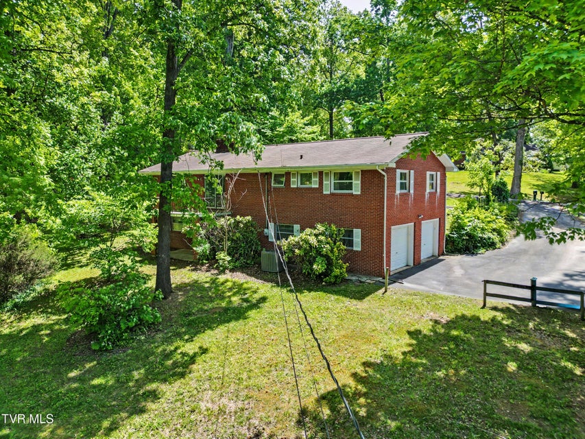 Photo #45: 1811 Moore Avenue
