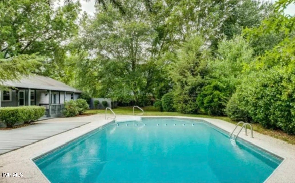 Photo #23: 808 Chippendale Road