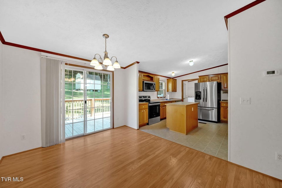 Photo #13: 384 Sugar Pine Lane