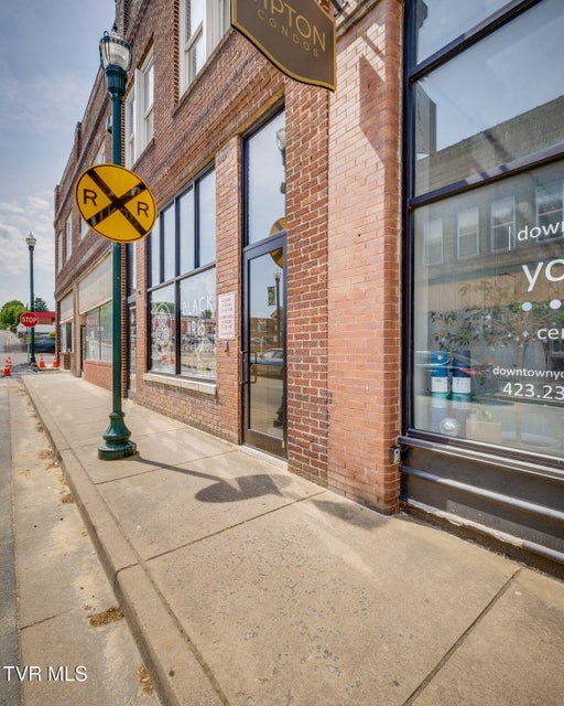 Photo #29: 116 Tipton Street