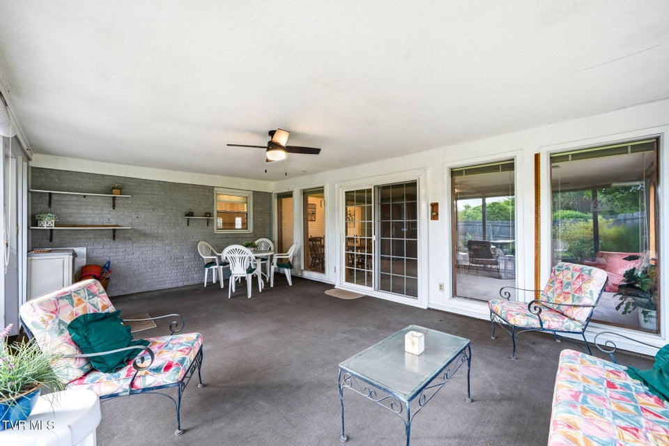 Photo #41: 608 Southview Drive