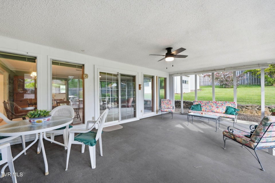 Photo #42: 608 Southview Drive