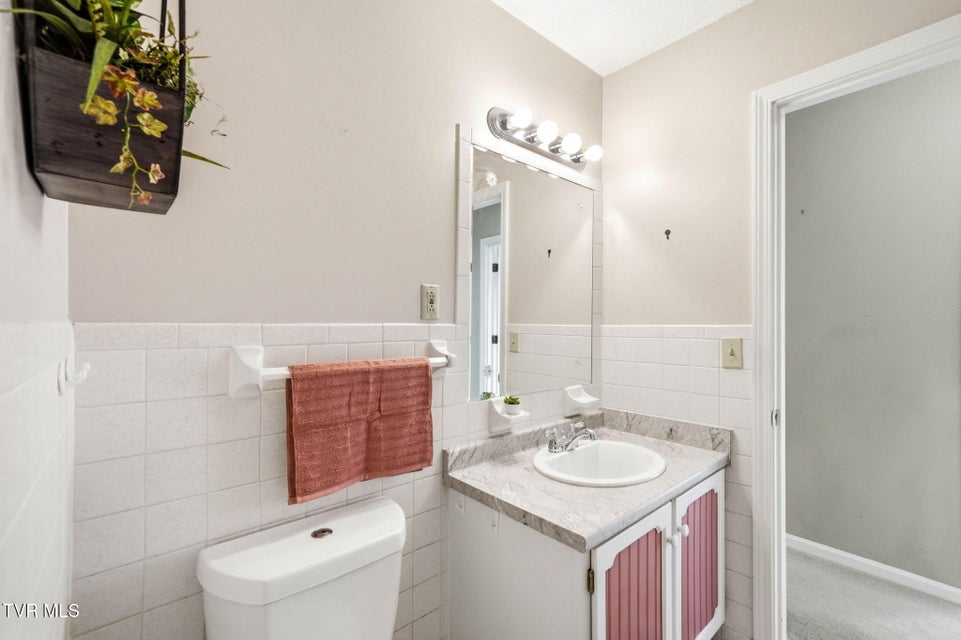 Photo #36: 608 Southview Drive