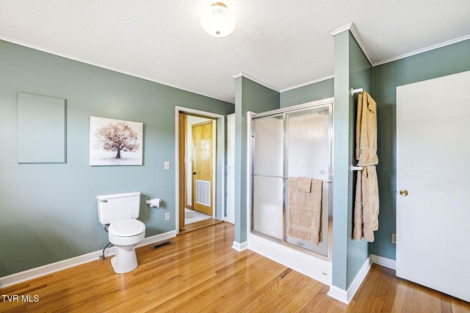 Photo #31: 608 Southview Drive