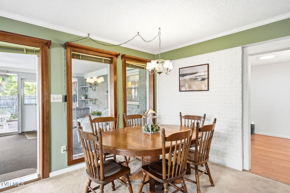 Photo #23: 608 Southview Drive