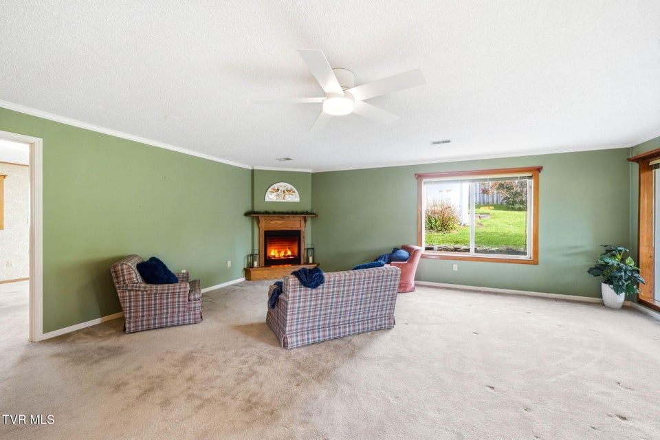 Photo #24: 608 Southview Drive