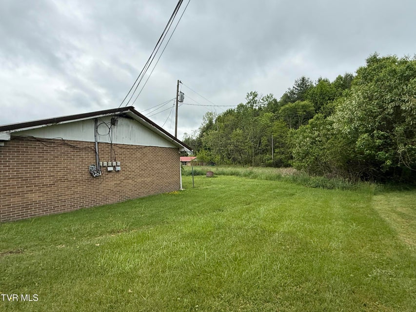 Photo #10: 112 Dale Street