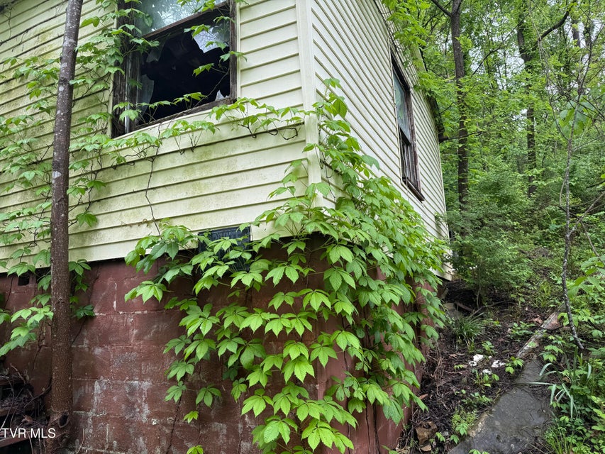 Photo #3: 756 Shawnee Avenue