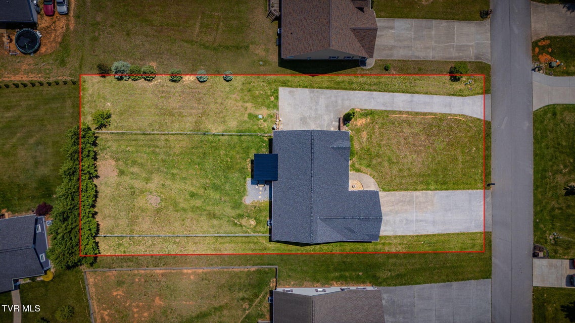 Photo #32: 140 Willow Ridge Drive