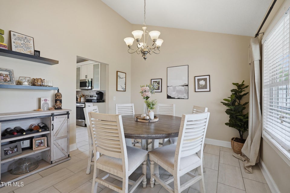 Photo #12: 579 4th Avenue