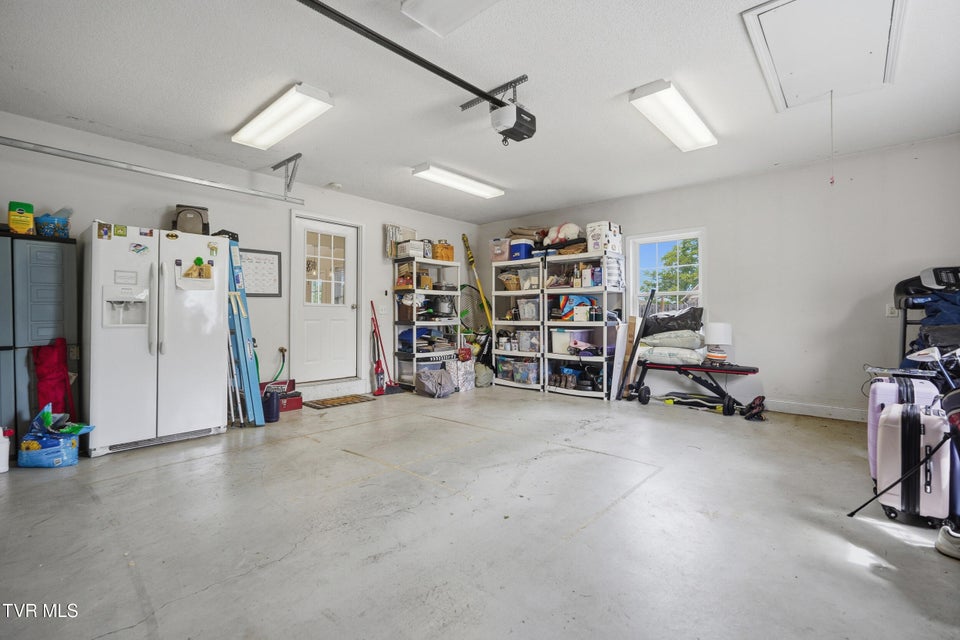 Photo #25: 579 4th Avenue