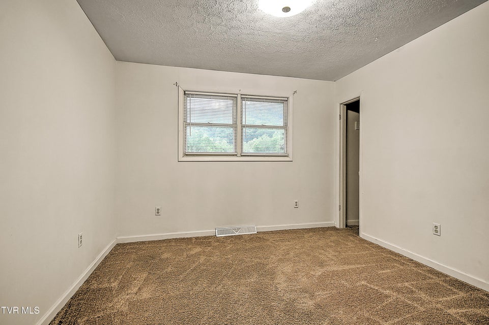 Photo #16: 757 West Jackson Street