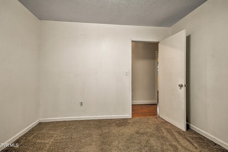 Photo #18: 757 West Jackson Street