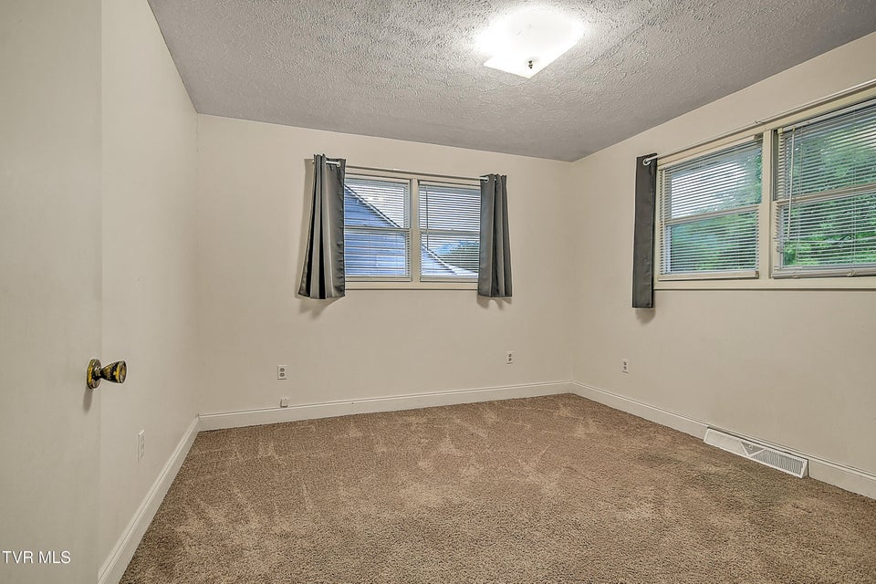 Photo #24: 757 West Jackson Street